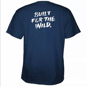 Yeti T-Shirt with pocket in front. Blue.